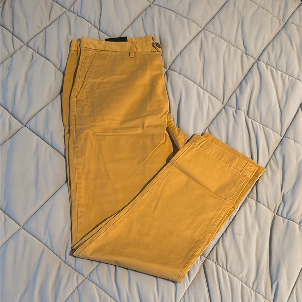 Men's Mustard/Gold Banana Republic Chino Pants